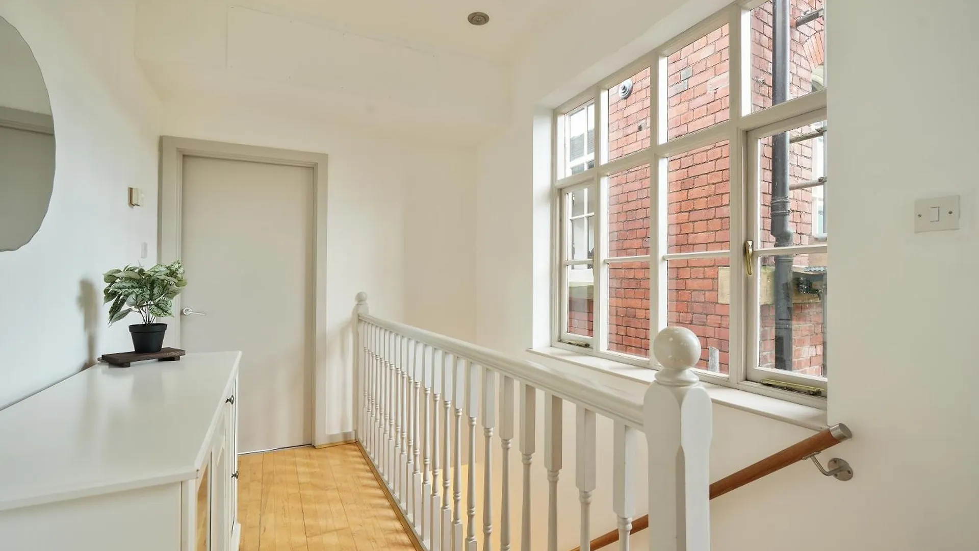 Kelham Riverside Loft,Free Parking,Gym, River View Sheffield