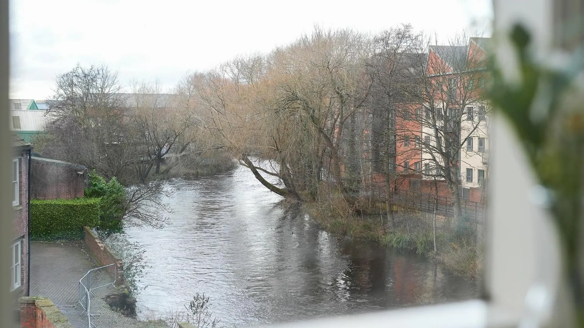 Kelham Riverside Loft,Free Parking,Gym, River View Sheffield