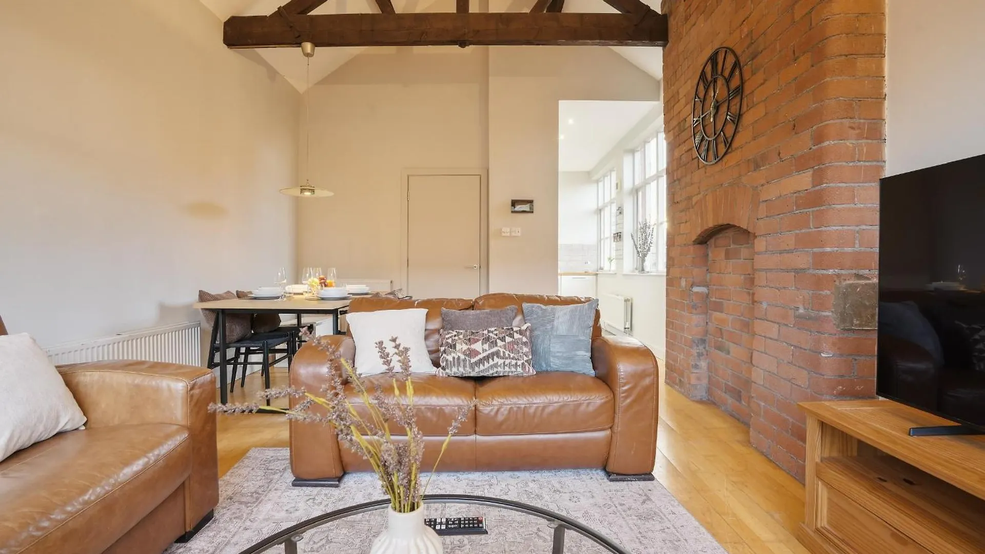 Kelham Riverside Loft,Free Parking,Gym, River View Sheffield